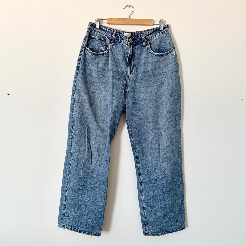 Abercrombie & Fitch Curve Love High Rise Loose Jean Size 14/32 - Picture 6 of 15